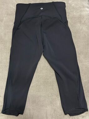 lululemon athletica Women’s Black Cropped Leggings